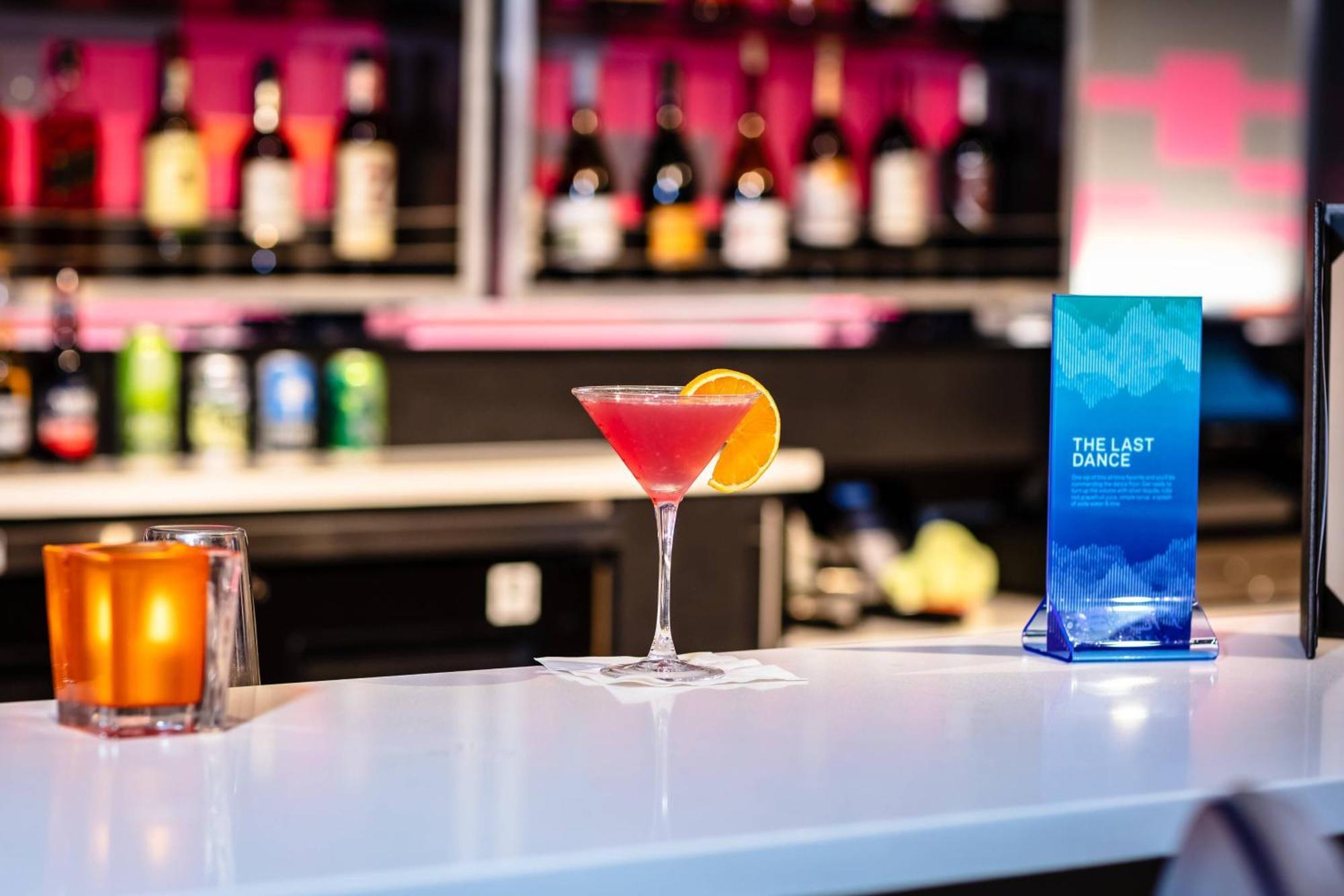 Aloft Columbia Harbison Hotel Екстериор снимка